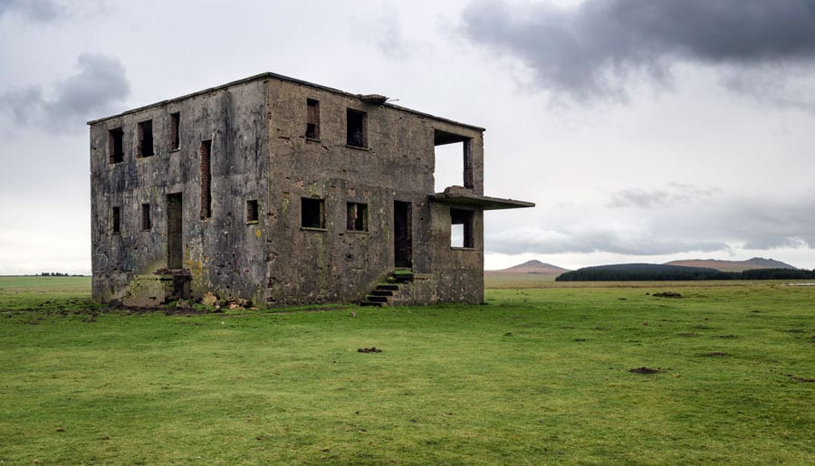 Como comprar imóvel abandonado